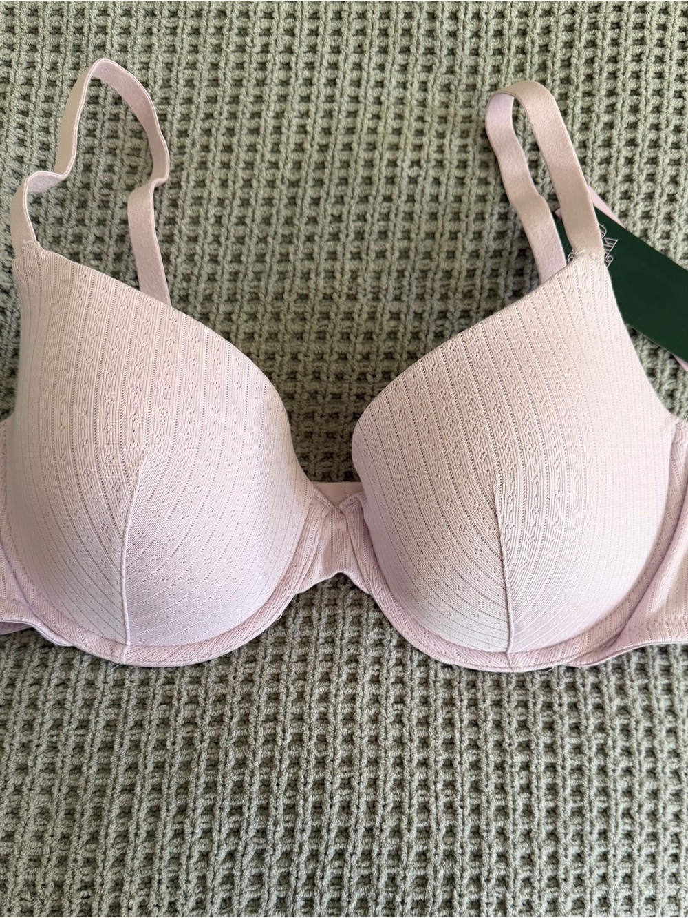 NWT lilac lightly lined underwire bra. 38C